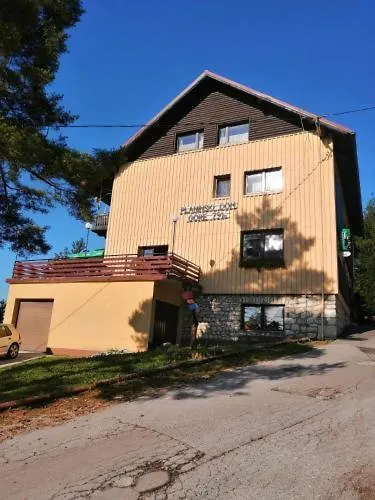 Planinski Dom Gore * Dol pri Hrastniku